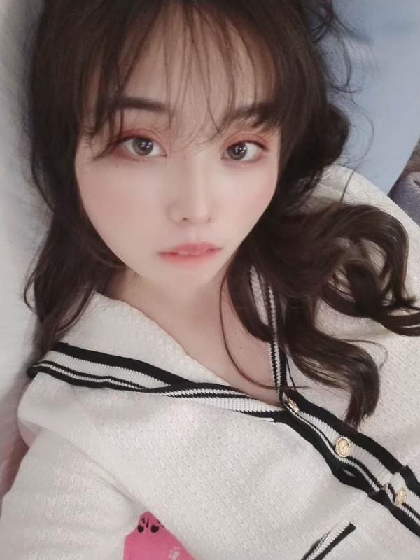 徐汇体育场米婷